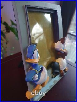 Extremely Rare! Walt Disney Donald Duck and Daisy Angry Figurine Frame Statue