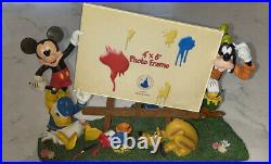 New Walt Disney World Picture Frame Ultra Rare 3D Mickey And Friends Never Used