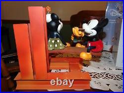Rare Walt Disney Mickey Mouse Minnie Mouse Building Sculpture Ltd Edt 2000